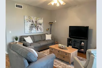 8076 Queen Palm Ln #412, Fort Myers, FL 33966 - Photo 3
