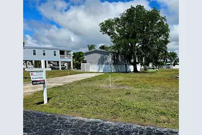 20 Cottonwood Dr, Fort Myers, FL 33908 - Photo 1