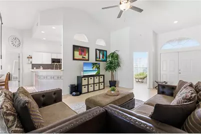 2118 Country Club Blvd, Cape Coral, FL 33990 - Photo 5