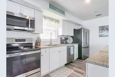 170 Pearl St, Fort Myers Beach, FL 33931 - Photo 21