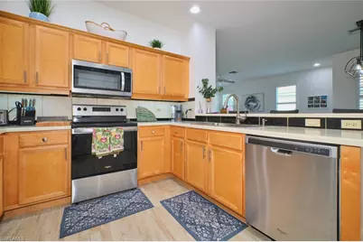 8848 Middlebrook Dr, Fort Myers, FL 33908 - Photo 25