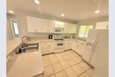 4102 SW 14th Ave, Cape Coral, FL 33914 - Photo 9