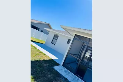 2115 SE 14th St, Cape Coral, FL 33990 - Photo 15