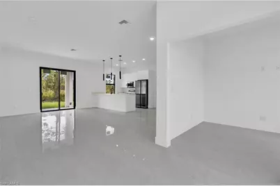 532 Lone Star Ln, Lehigh Acres, FL 33974 - Photo 11