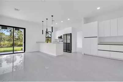 532 Lone Star Ln, Lehigh Acres, FL 33974 - Photo 5