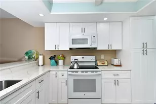12171 Kelly Sands Way, Fort Myers, FL 33908 - Photo 9