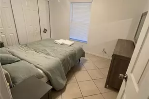 301 SE 25th Ln, Cape Coral, FL 33904 - Photo 5