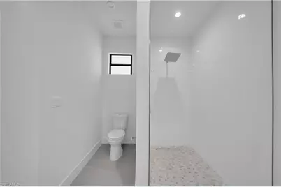 211 NE 15th Ter, Cape Coral, FL 33909 - Photo 31