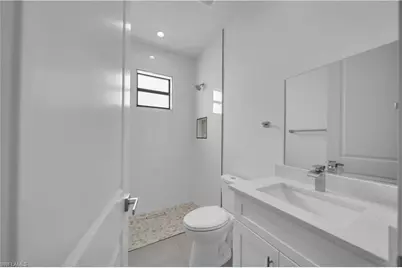 211 NE 15th Ter, Cape Coral, FL 33909 - Photo 21