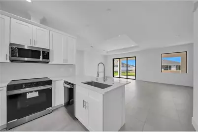 211 NE 15th Ter, Cape Coral, FL 33909 - Photo 15