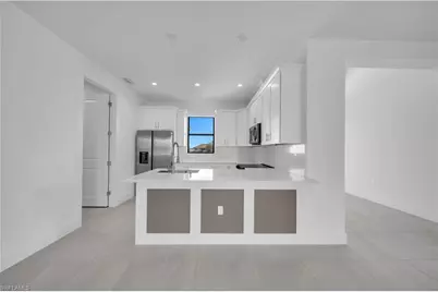 211 NE 15th Ter, Cape Coral, FL 33909 - Photo 17