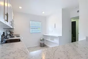 4293 Island Cir, Fort Myers, FL 33919 - Photo 11