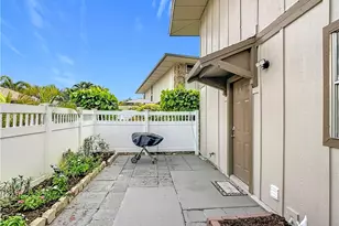 4293 Island Cir, Fort Myers, FL 33919 - Photo 3