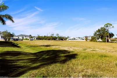 15851 Hampton View Ct, Fort Myers, FL 33908 - Photo 9