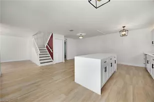 1470 Park Shore Cir, Fort Myers, FL 33901 - Photo 11