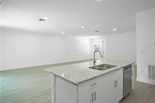 7015 Hero Cir, Labelle, FL 33935 - Photo 9