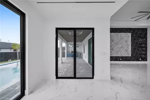 1237 NW 37th Ave, Cape Coral, FL 33993 - Photo 11