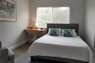 7774 Jewel Ln, Naples, FL 34109 - Photo 15