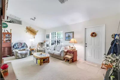 1020 Diplomat Pkwy W, Cape Coral, FL 33993 - Photo 5