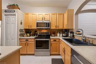 7900 Lake Sawgrass Loop, Fort Myers, FL 33907 - Photo 9