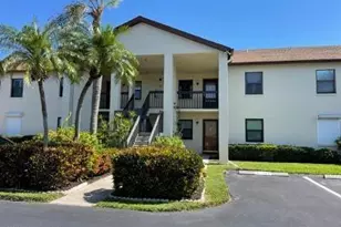 9270 Lake Park Dr, Fort Myers, FL 33919 - Photo 1