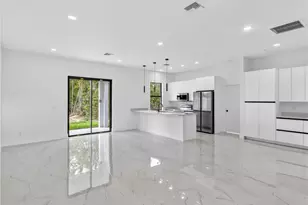 792 Bell Blvd S, Lehigh Acres, FL 33974 - Photo 9