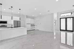 792 Bell Blvd S, Lehigh Acres, FL 33974 - Photo 11