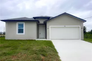 7012 Jolly Cir, Labelle, FL 33935 - Photo 1