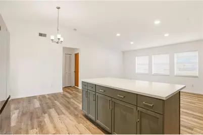 221 SW 13th Ter, Cape Coral, FL 33991 - Photo 17