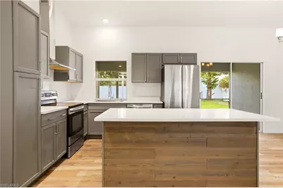 221 SW 13th Ter, Cape Coral, FL 33991 - Photo 13