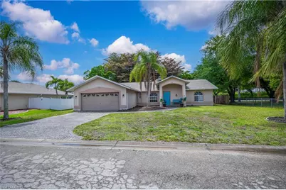 11640 Pine Hammock Cir, Fort Myers, FL 33919 - Photo 3