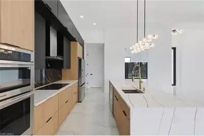 2809 7th St SW, Lehigh Acres, FL 33976 - Photo 9