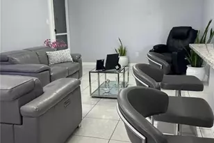 18 Hamlin Ct, Lehigh Acres, FL 33936 - Photo 9