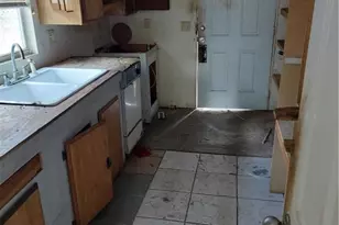 7534 McDaniel Dr, North Fort Myers, FL 33917 - Photo 15