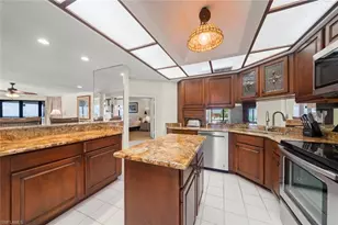 2445 W Gulf Dr, Sanibel, FL 33957 - Photo 13