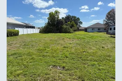 127 SE 16th Pl, Cape Coral, FL 33990 - Photo 1