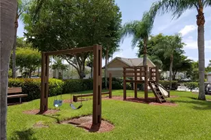 1726 Emerald Cove Cir, Cape Coral, FL 33991 - Photo 31