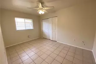 622 SE 13th Pl, Cape Coral, FL 33990 - Photo 15