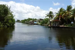 4011 SW 2nd Ave, Cape Coral, FL 33914 - Photo 37