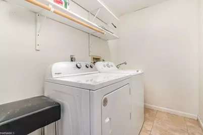 922 SE 25th Ln, Cape Coral, FL 33904 - Photo 15