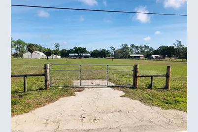 11311 Deal Rd, North Fort Myers, FL 33917 - Photo 5