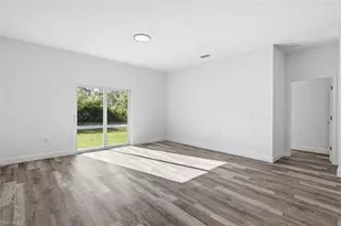 10045 Amicola St, Port Charlotte, FL 33981 - Photo 5