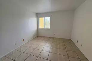 2855 Winkler Ave, Fort Myers, FL 33916 - Photo 15