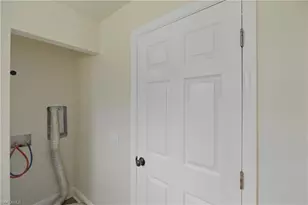 25 Cypress St, North Fort Myers, FL 33903 - Photo 23