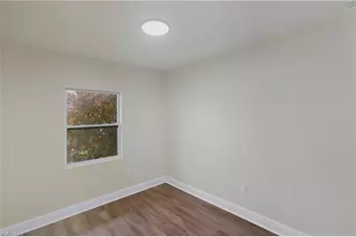 25 Cypress St, North Fort Myers, FL 33903 - Photo 17