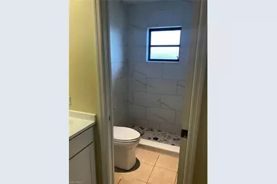 1001 SE 17th St, Cape Coral, FL 33990 - Photo 17