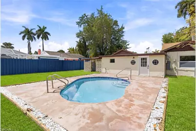 363 New York Dr, Fort Myers, FL 33905 - Photo 35