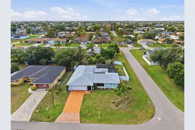 1302 SE 18 St, Cape Coral, FL 33990 - Photo 27
