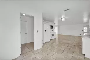 918 Acroft Ave, Lehigh Acres, FL 33971 - Photo 11