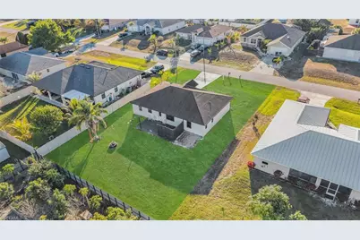 918 Acroft Ave, Lehigh Acres, FL 33971 - Photo 27